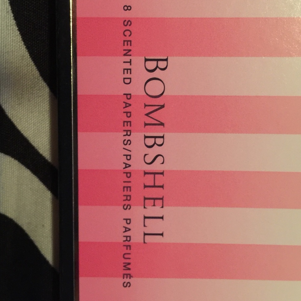 Victoria Secret Bombshell Scented Papers
